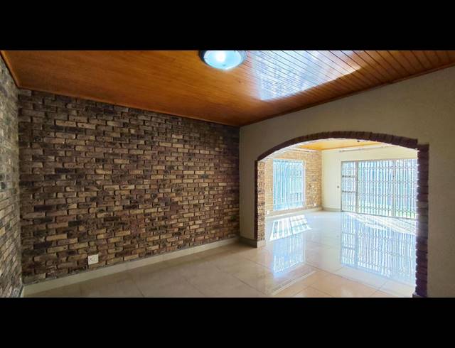 3 BEDROOM FREESTANDING FOR SALE IN SUNWARD PARK